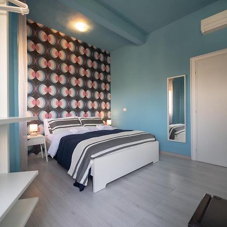 Boutique Rooms Carbonazzi 17 Кальяри Экстерьер фото