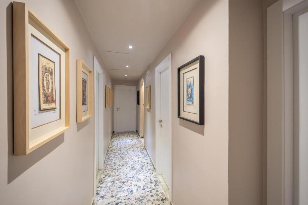 Boutique Rooms Carbonazzi 17 Кальяри Экстерьер фото