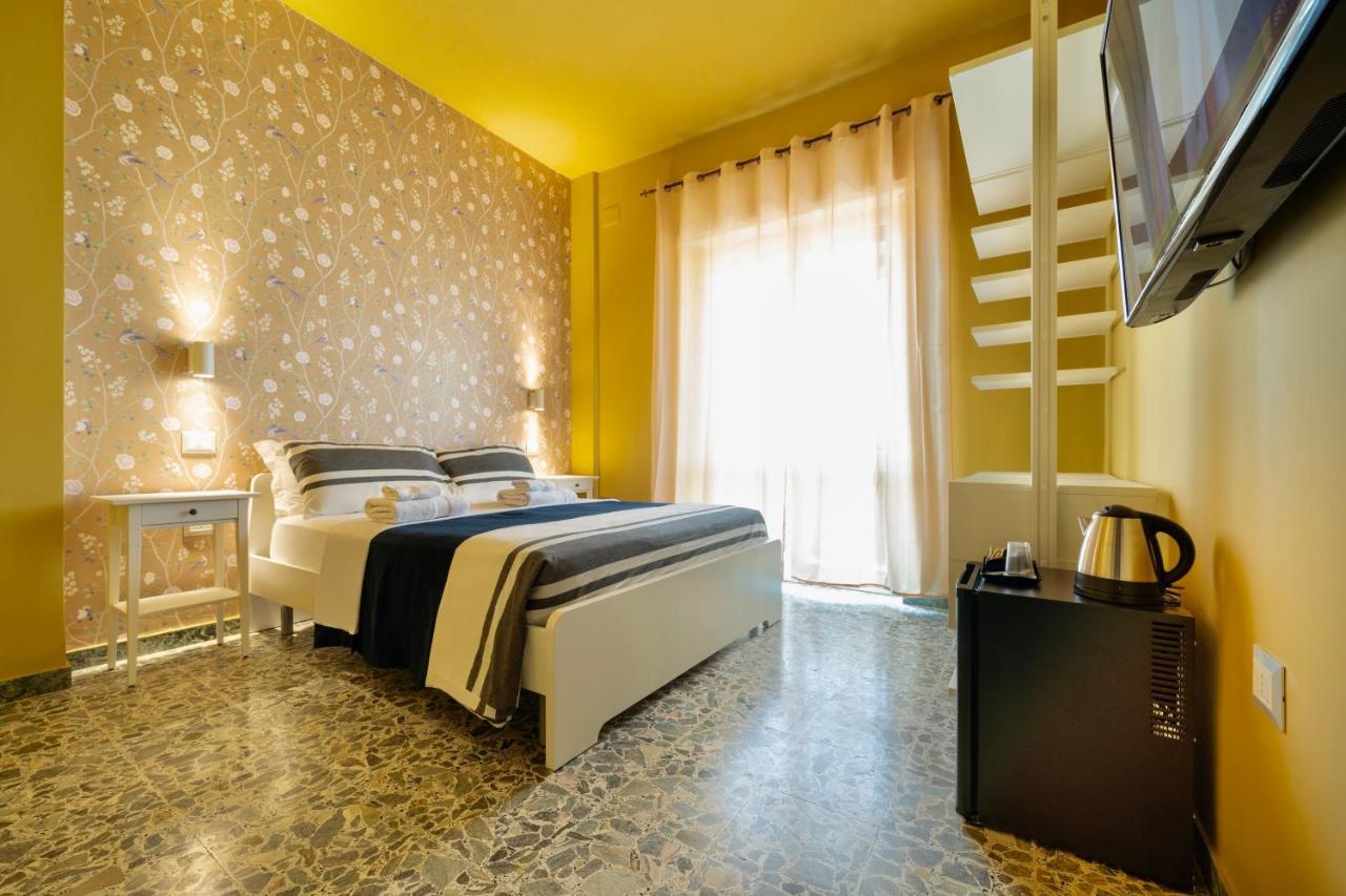 Boutique Rooms Carbonazzi 17 Кальяри Экстерьер фото