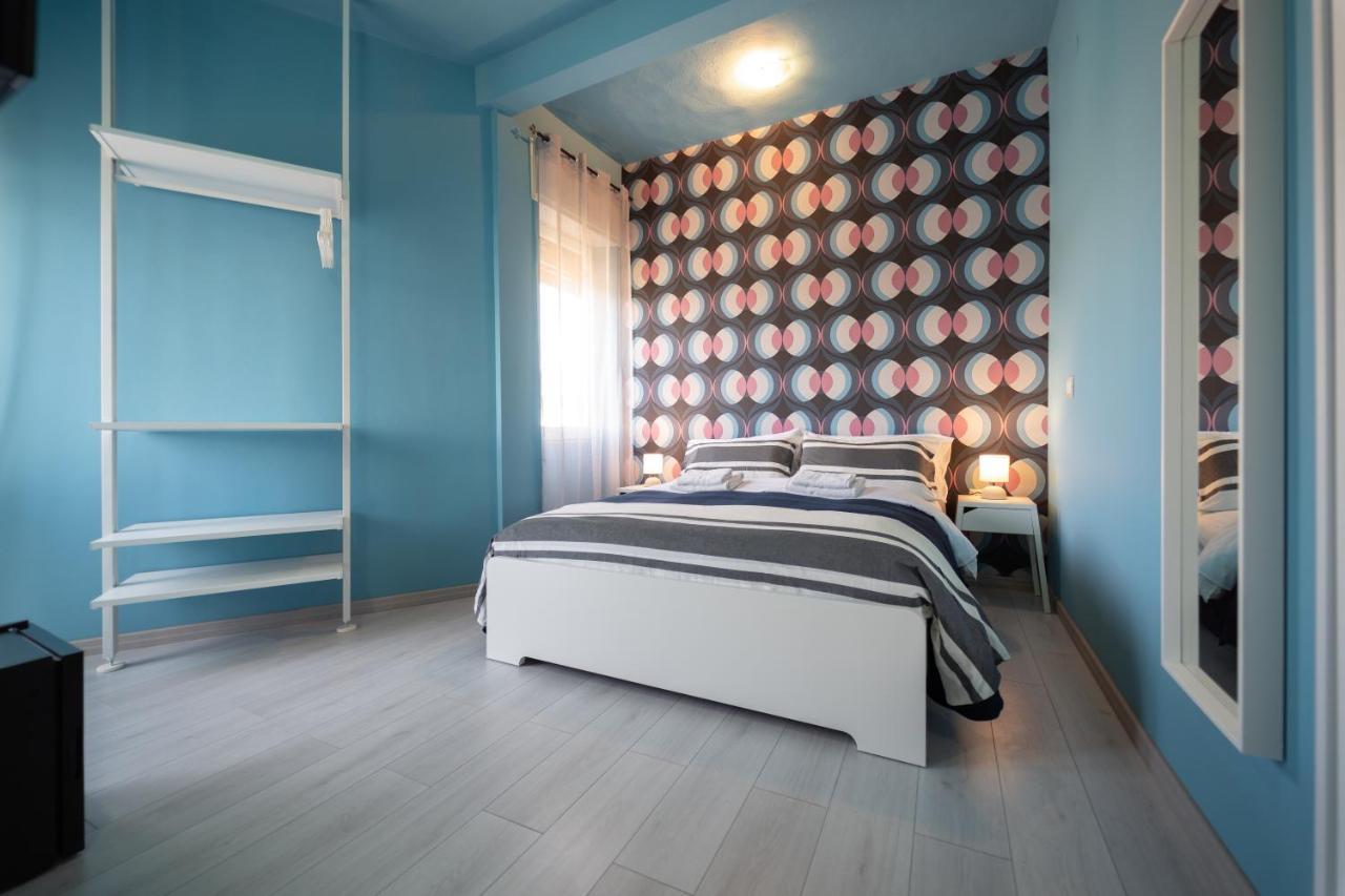 Boutique Rooms Carbonazzi 17 Кальяри Экстерьер фото